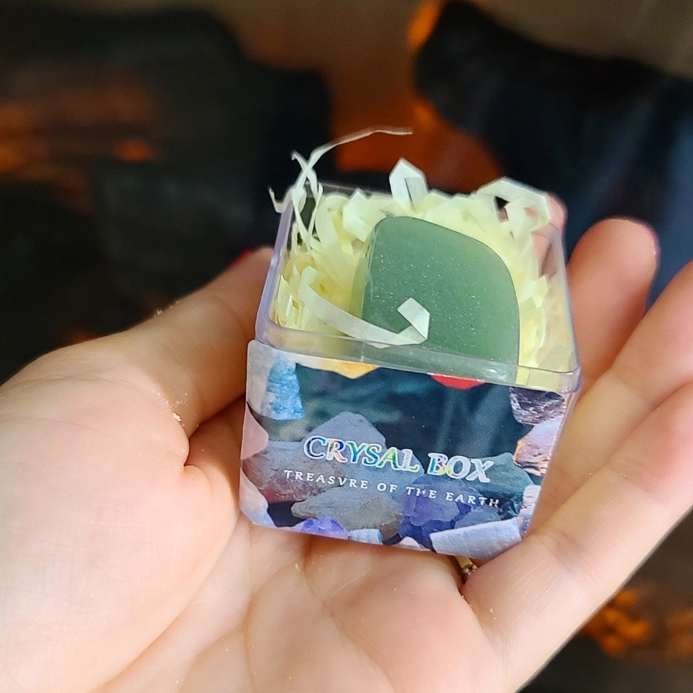 Green Aventurine Tumble stone in a gift 🎁